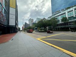 Carpenter Street (D1), Retail #557829071